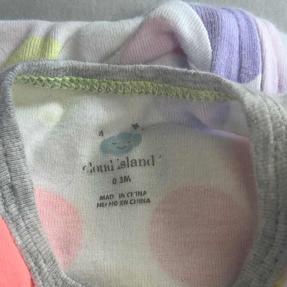 Cloud Island - Newborn onesie sleeper. - Picture 2 of 4